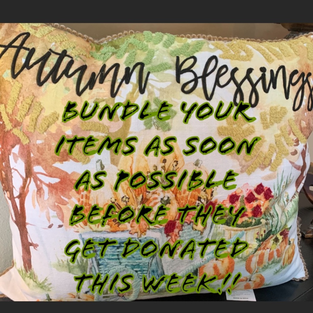 All reasonable offers accepted! Bundles welcomed!!